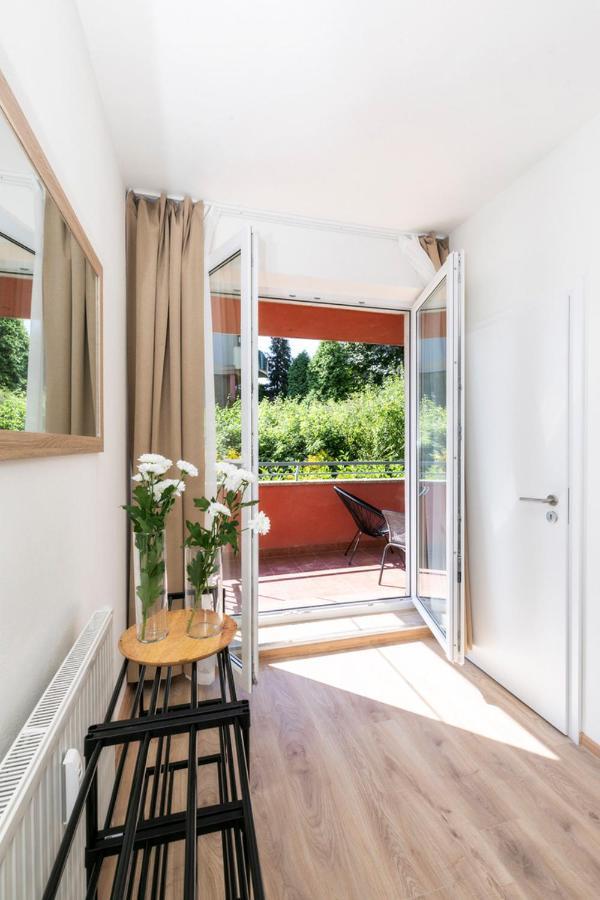 Alure Residences 2 & 24H Self Check-In, Parking In The Garage In The Apartment Building Included, New Building, Terrace, Green Location With A Forest Park With A Lake, Children'S Playground Banská Bystrica Buitenkant foto