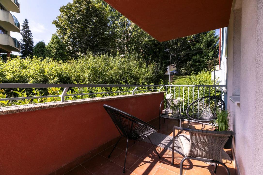 Alure Residences 2 & 24H Self Check-In, Parking In The Garage In The Apartment Building Included, New Building, Terrace, Green Location With A Forest Park With A Lake, Children'S Playground Banská Bystrica Buitenkant foto